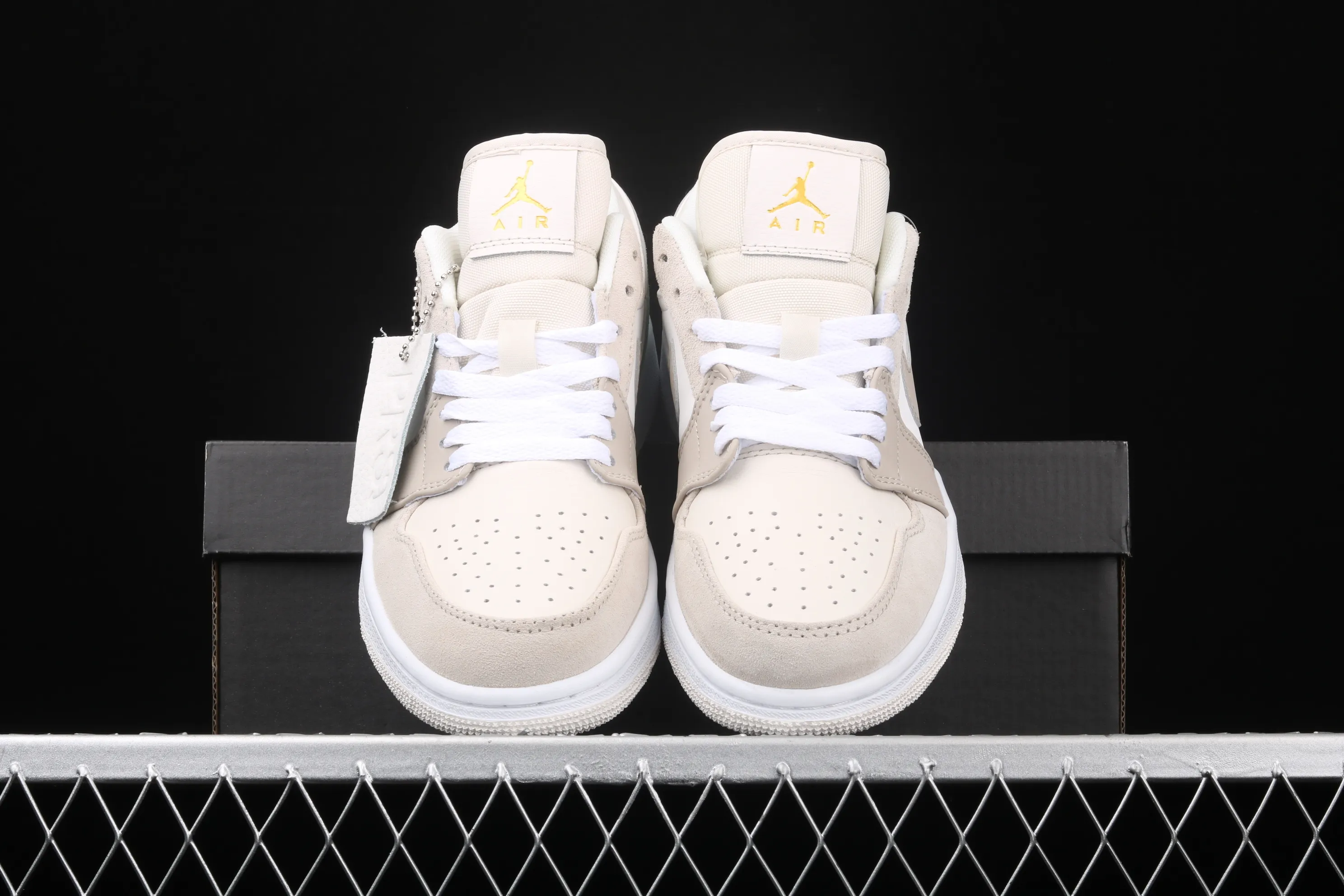 All categories Air Jordan Jordan series basketball shoes Air Jordan 1 Low Air Jordan 1 Low "Paris" AJ1 Joe 1 Paris low-top basketball shoes CV3043-100